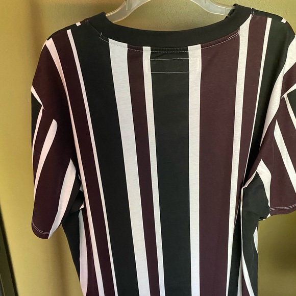 GUESS JEANS Tee - Picture 7 of 7